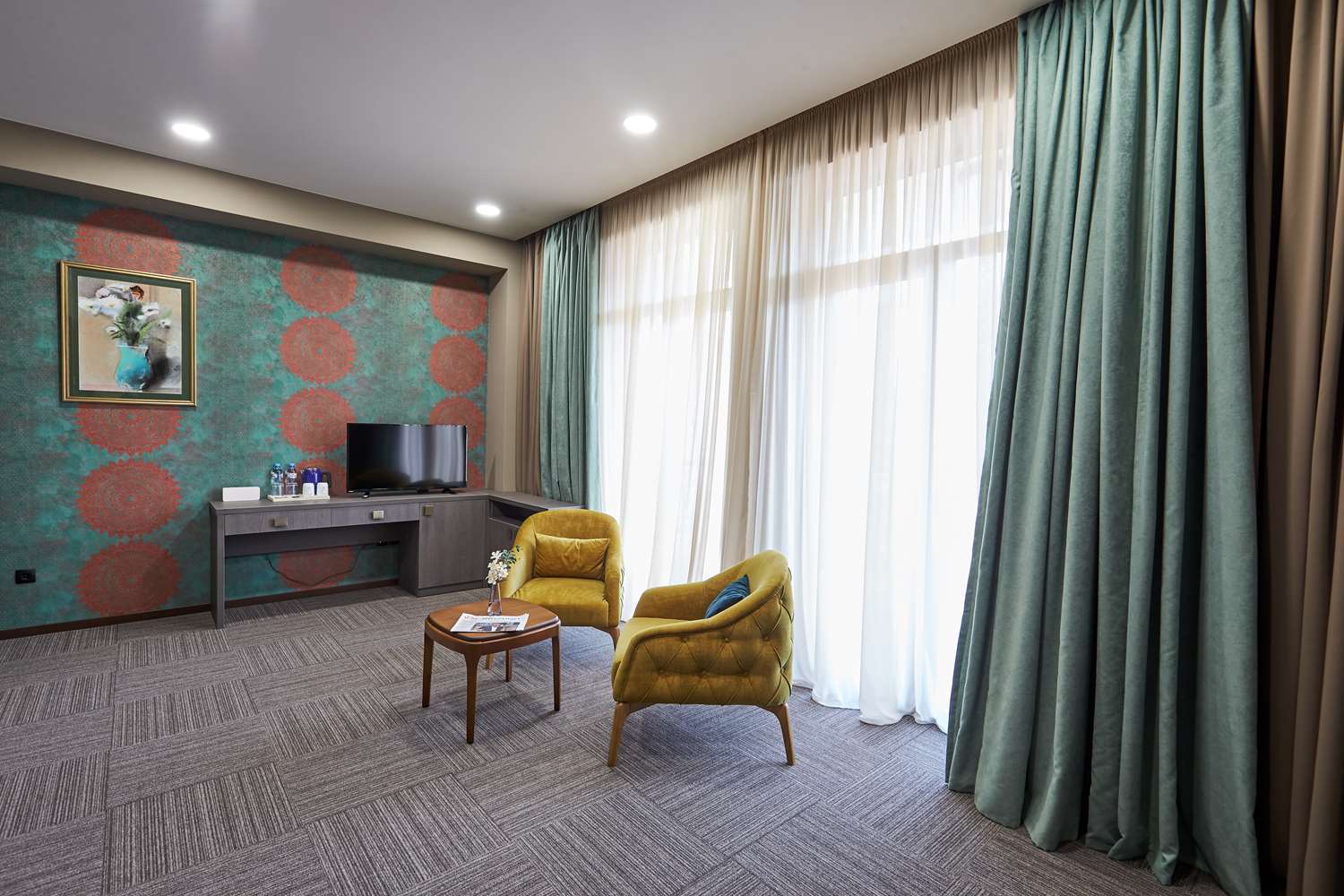 Hotel Western Center 4*