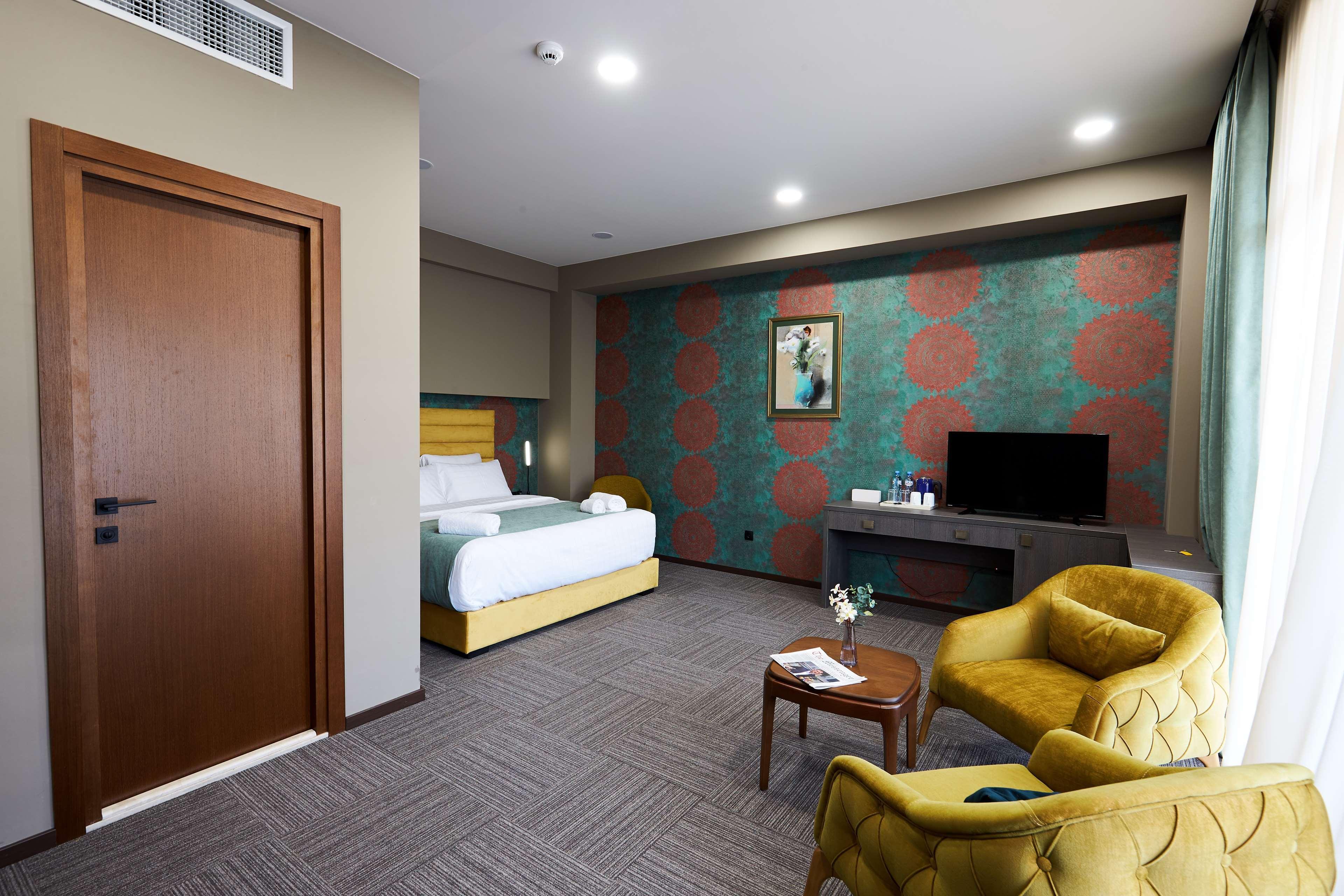 Western Center 4*
