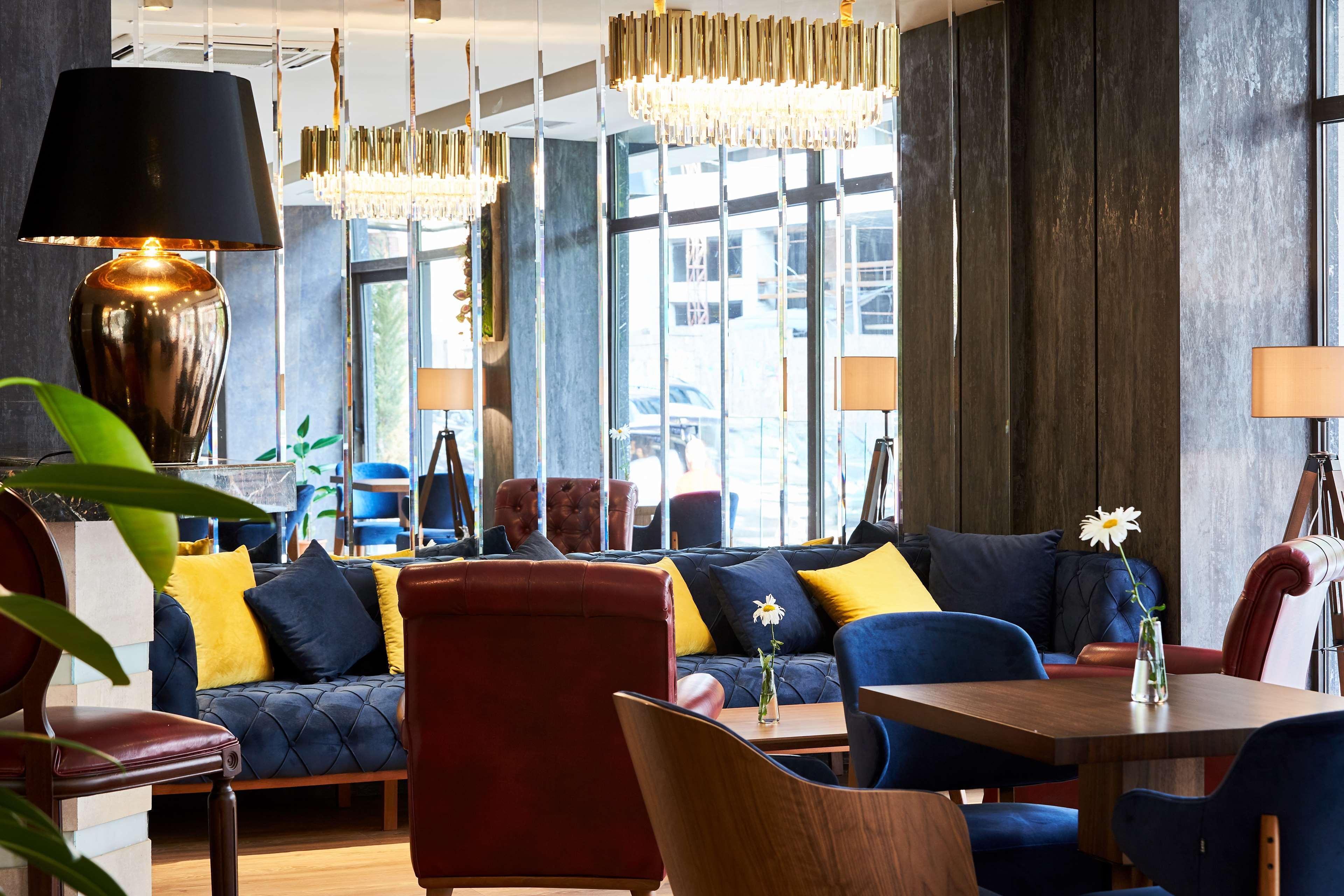 Hotel Western Center 4*