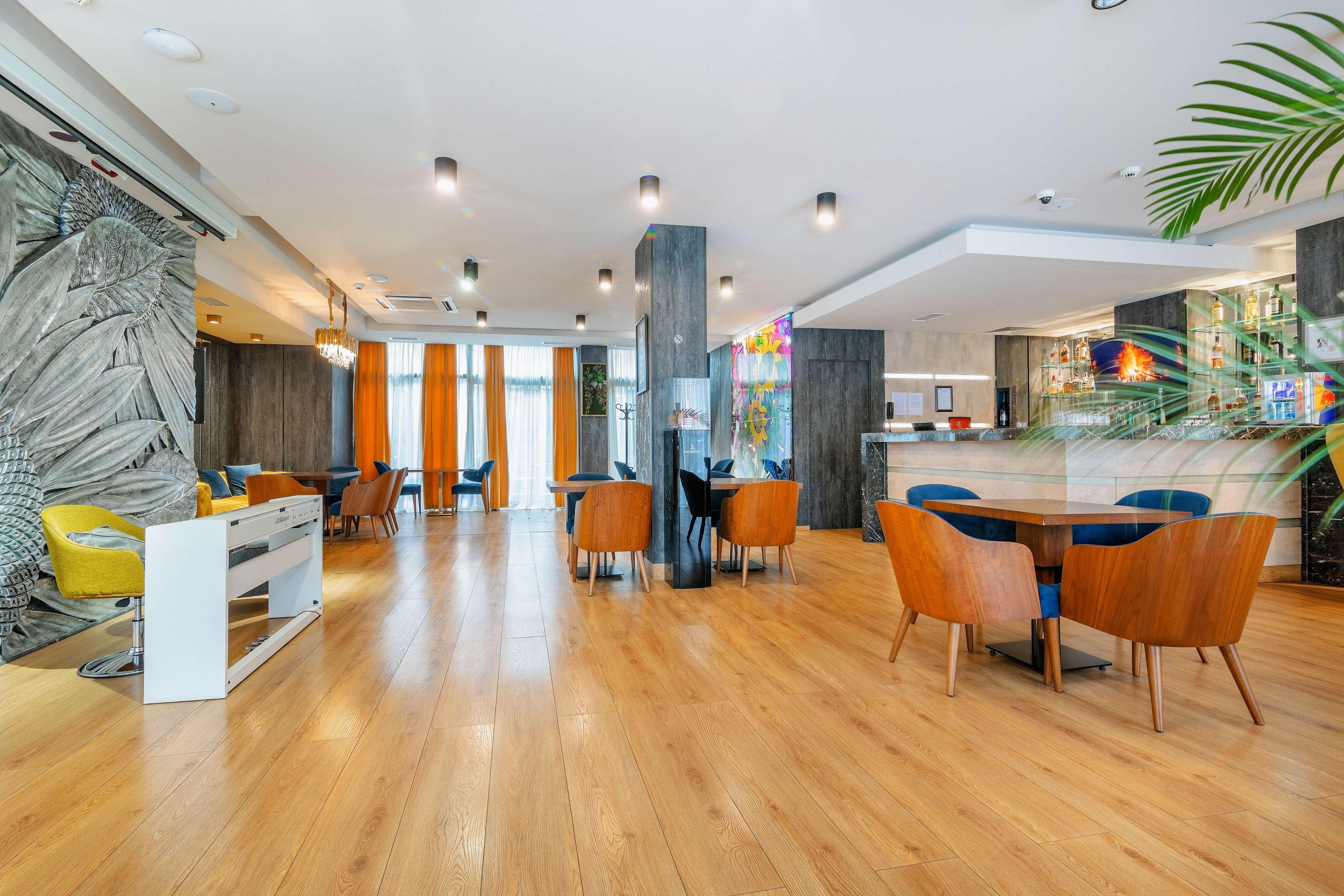 Hotel Western Center 4*